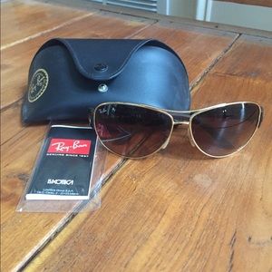 Women’s Ray-Ban Sunglasses